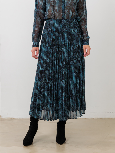 Костюм 833.1/72 изумр.питон